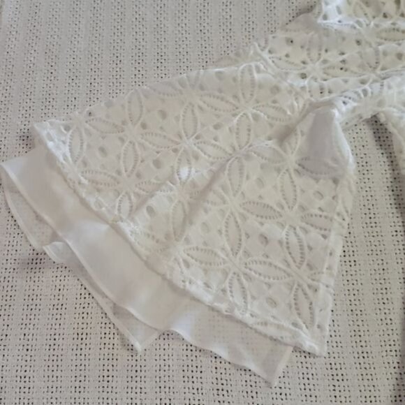 Robbie Bee Signature Sz. L White Eyelet Dress w Unique Sleeves - Picture 4 of 11